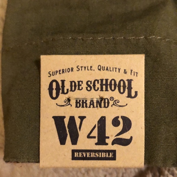 NWT Mens reversible 42 inch waist Olde School Brand Cargo shorts - Picture 7 of 12